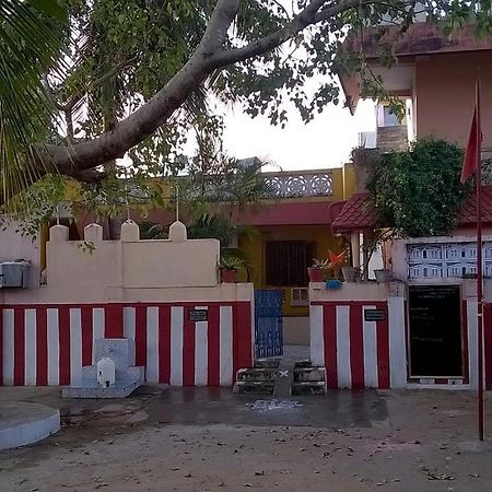مهاباليبورام Shakti Family Guest House المظهر الخارجي الصورة